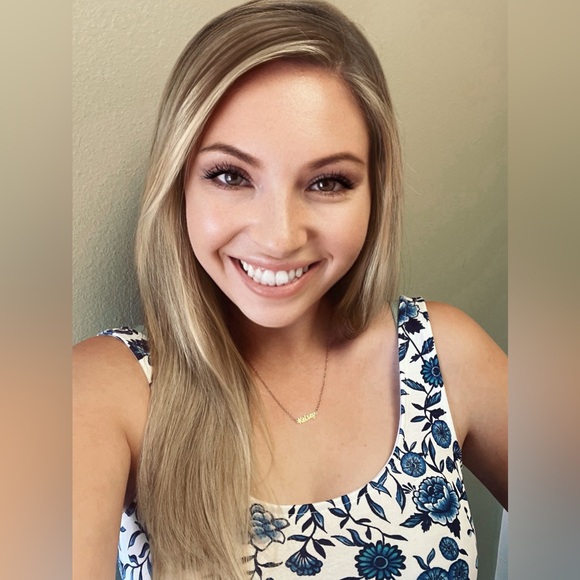 Meet your Posher, Kelsey - Picture 1 of 1